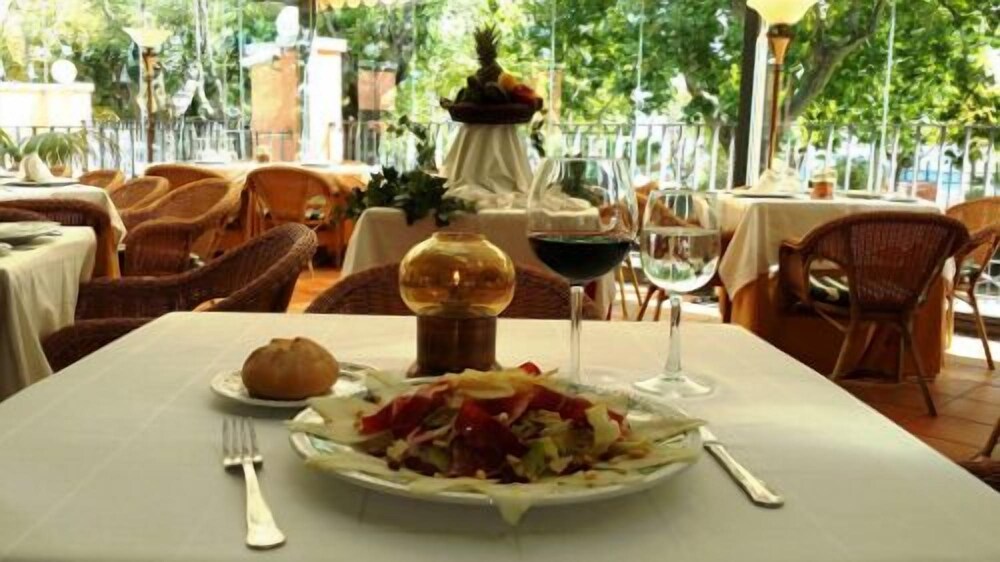 Los Lanceros by null