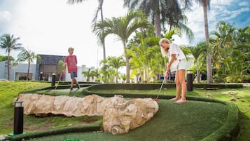 Mini-golf
