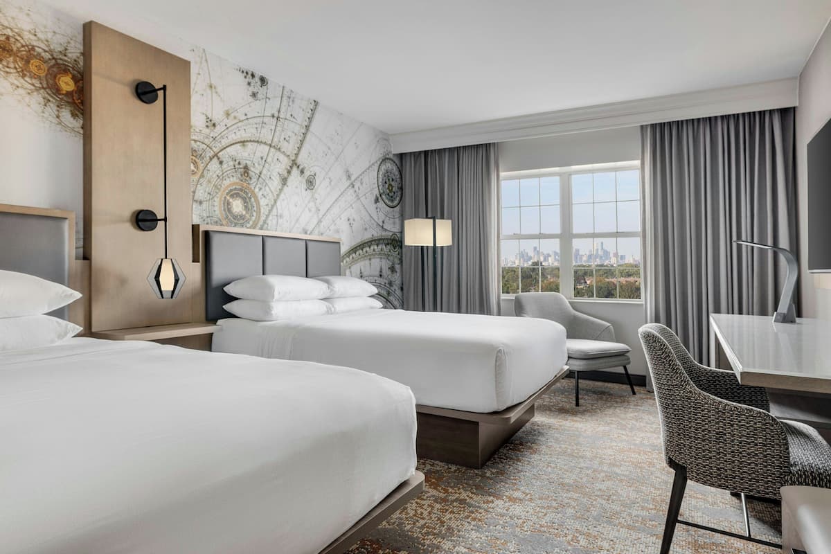 Premium bedding, in-room safe, desk, iron/ironing board