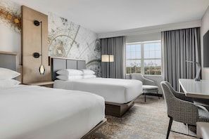 Hochwertige Bettwaren, Zimmersafe, Schreibtisch, Bügeleisen/Bügelbrett