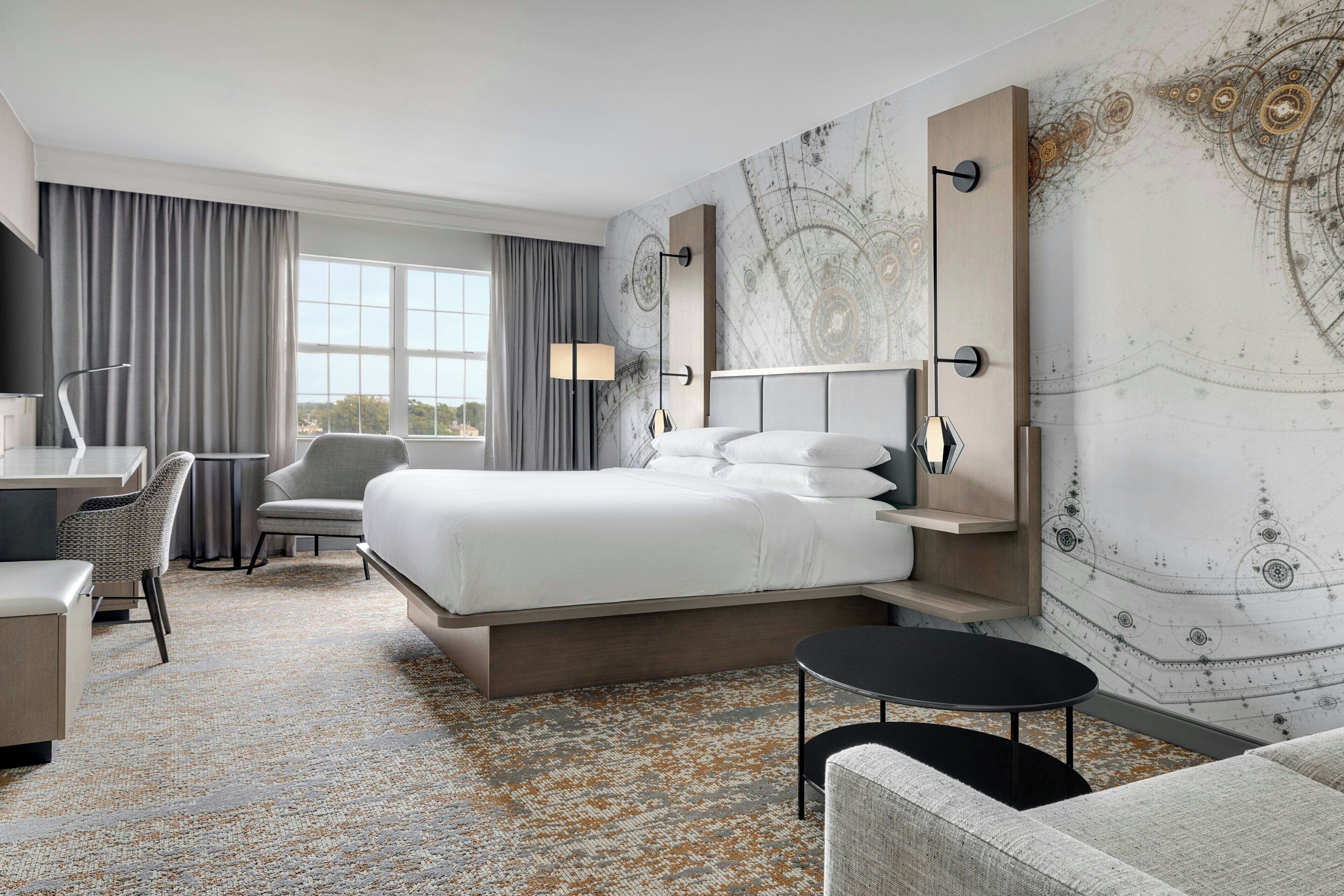 Premium bedding, in-room safe, desk, iron/ironing board