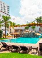 Outdoor pool, sun loungers