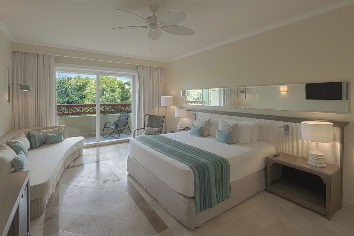 Free minibar items, in-room safe, blackout drapes, iron/ironing board