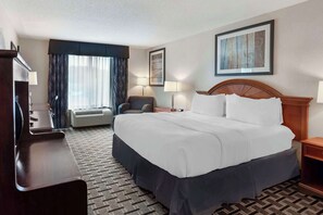 Standard Room, 1 King Bed, Non Smoking, Jetted Tub | Iron/ironing board, free WiFi, bed sheets - Best Western Plus Clearfield (Clearfield)