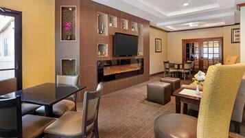 Desayuno completo incluido todos los días