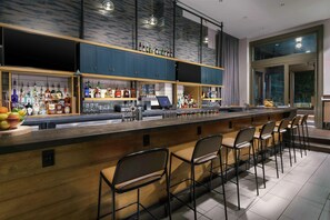 Bar (on property) - Hilton Garden Inn Annapolis Downtown (Annapolis)