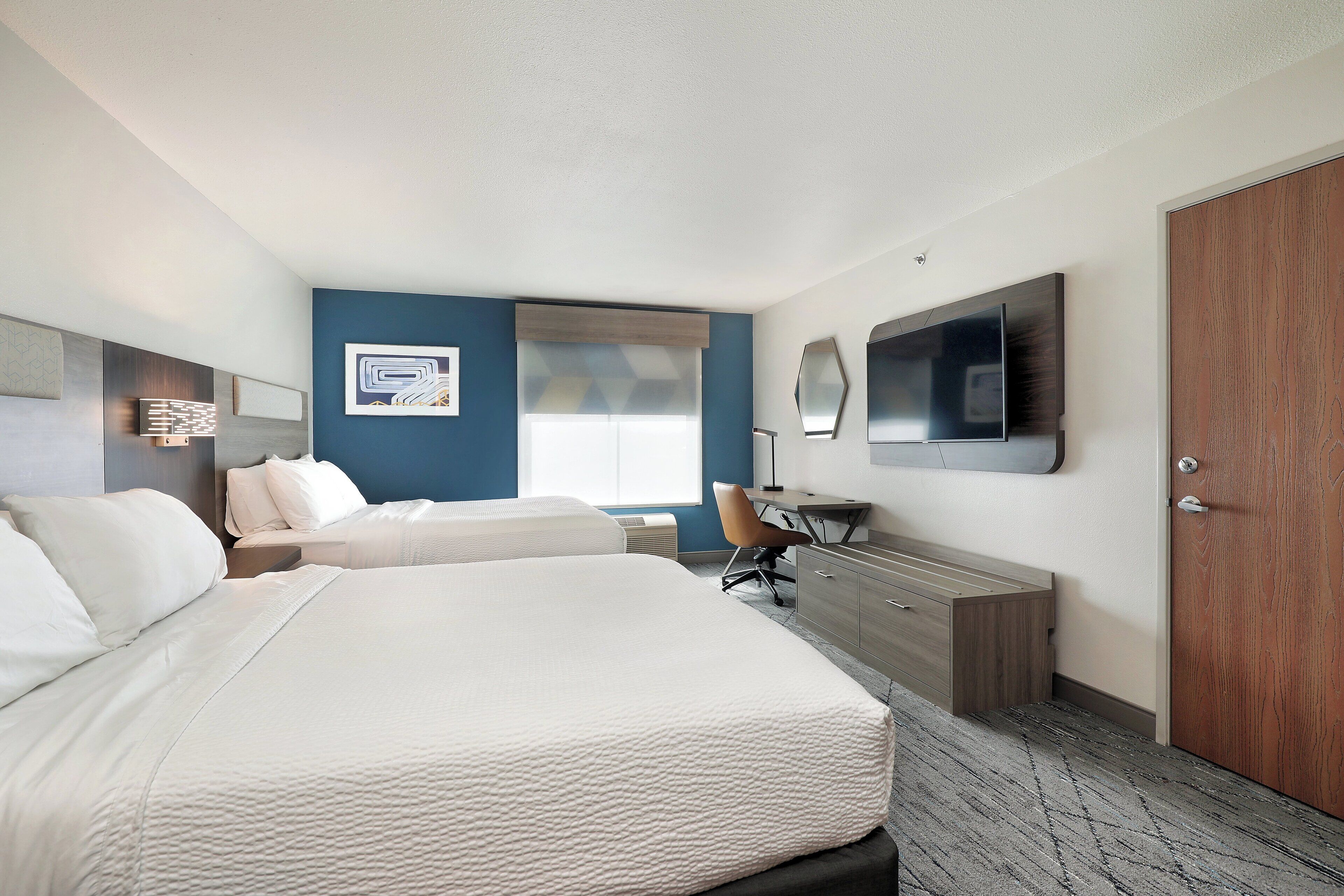 1 bedroom, in-room safe, desk, iron/ironing board