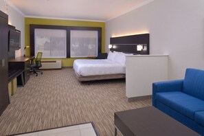 In-room safe, desk, iron/ironing board, free cots/infant beds - Holiday Inn Express & Suites Austin NW - Lakeline by IHG (Austin)