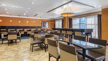 Colazione completa inclusa, servita tutte le mattine