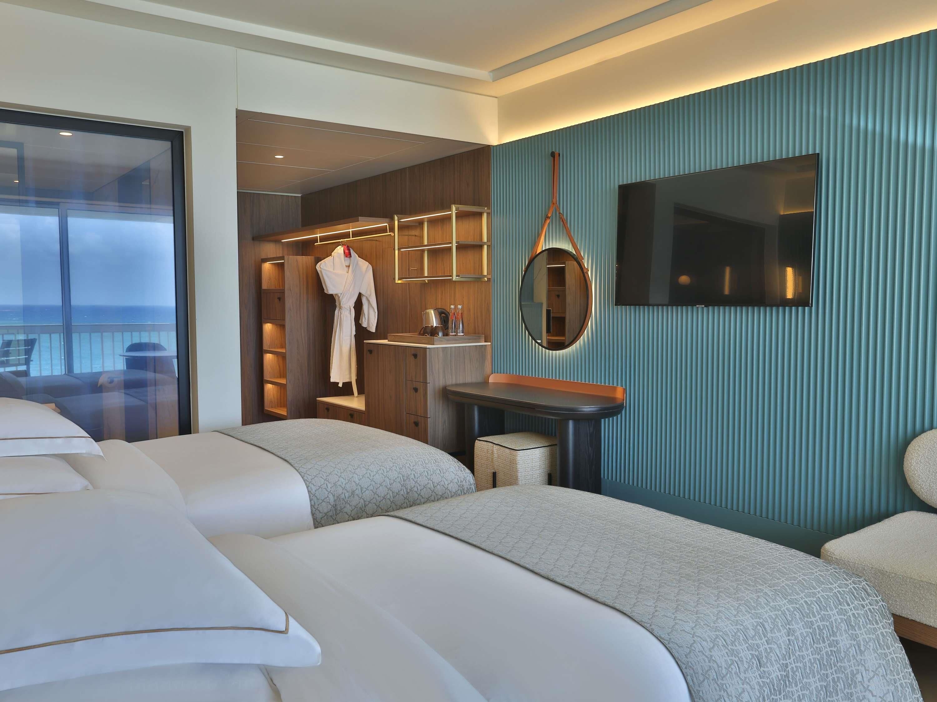 Chambre Exécutive avec lits jumeaux, 2 lits une place, vue mer | 1 chambre, minibar, coffres-forts dans les chambres, bureau