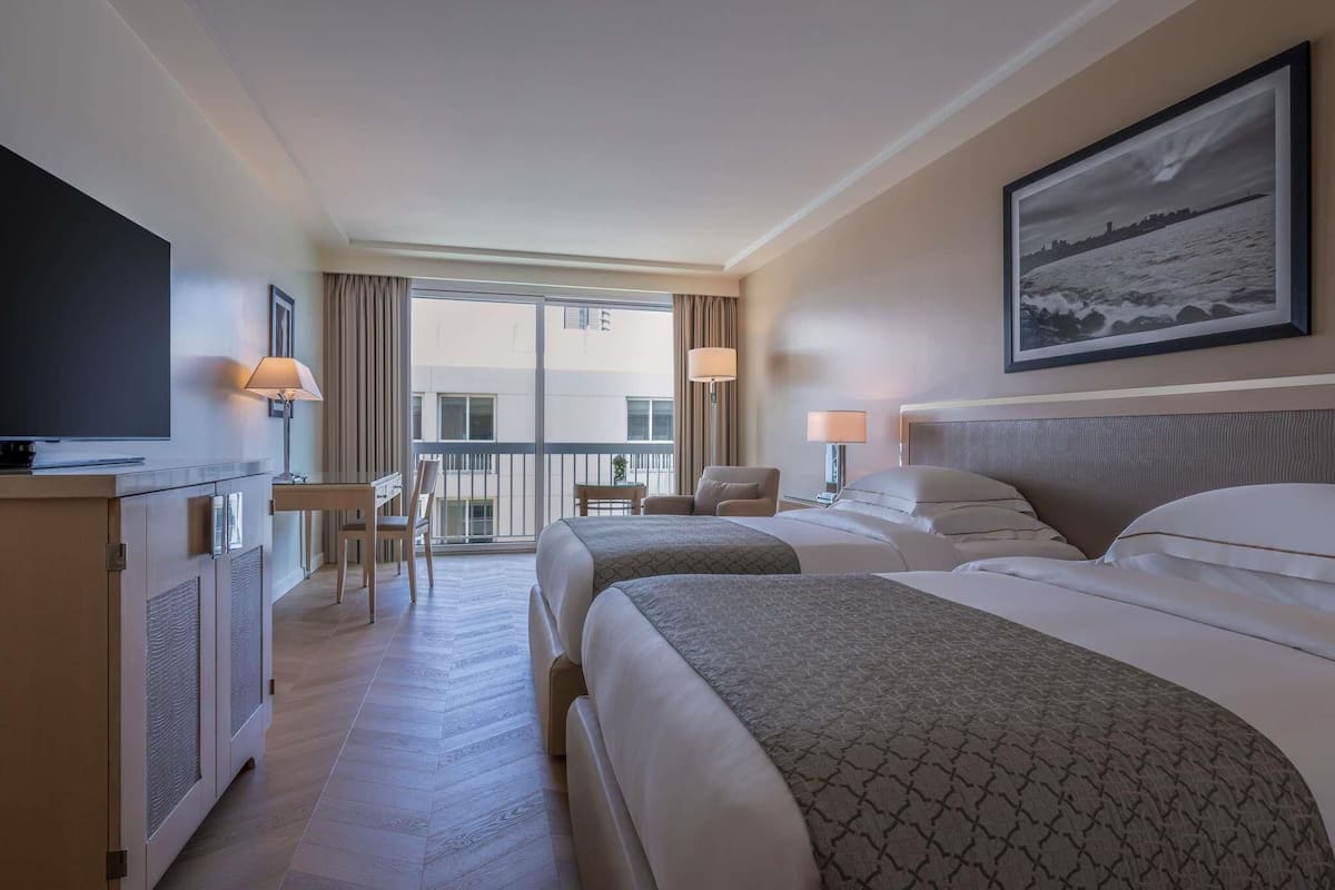 Classic Twin Room, 2 Twin Beds, Garden View | 1 bedroom, minibar, in-room safe, desk