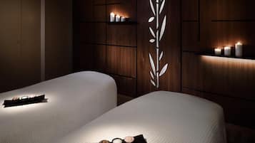 Behandlingsrom for par, dampbad, kroppsbehandlinger og aromaterapi