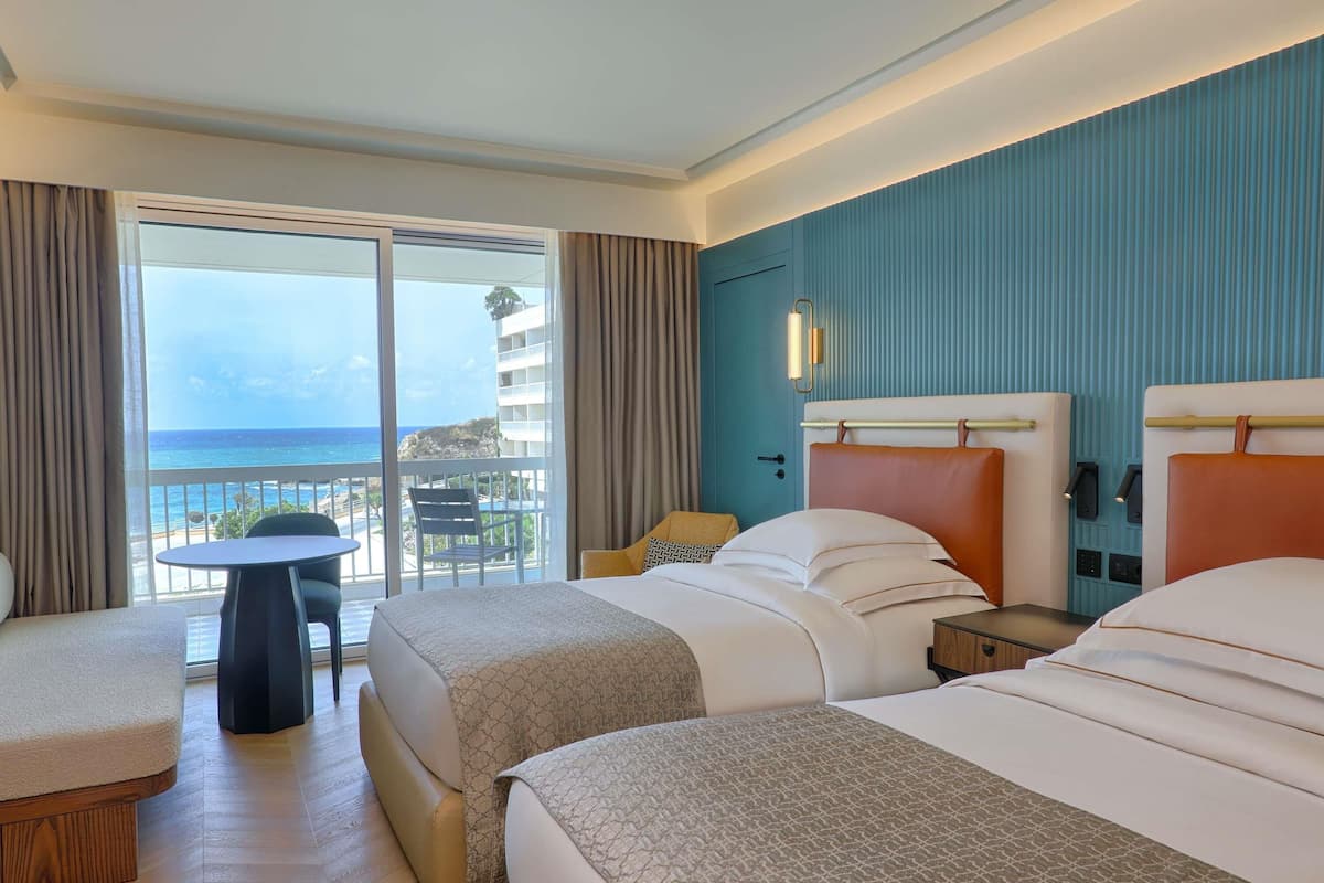 Executive Twin Room, 2 Twin Beds, Sea View | 1 bedroom, minibar, in-room safe, desk