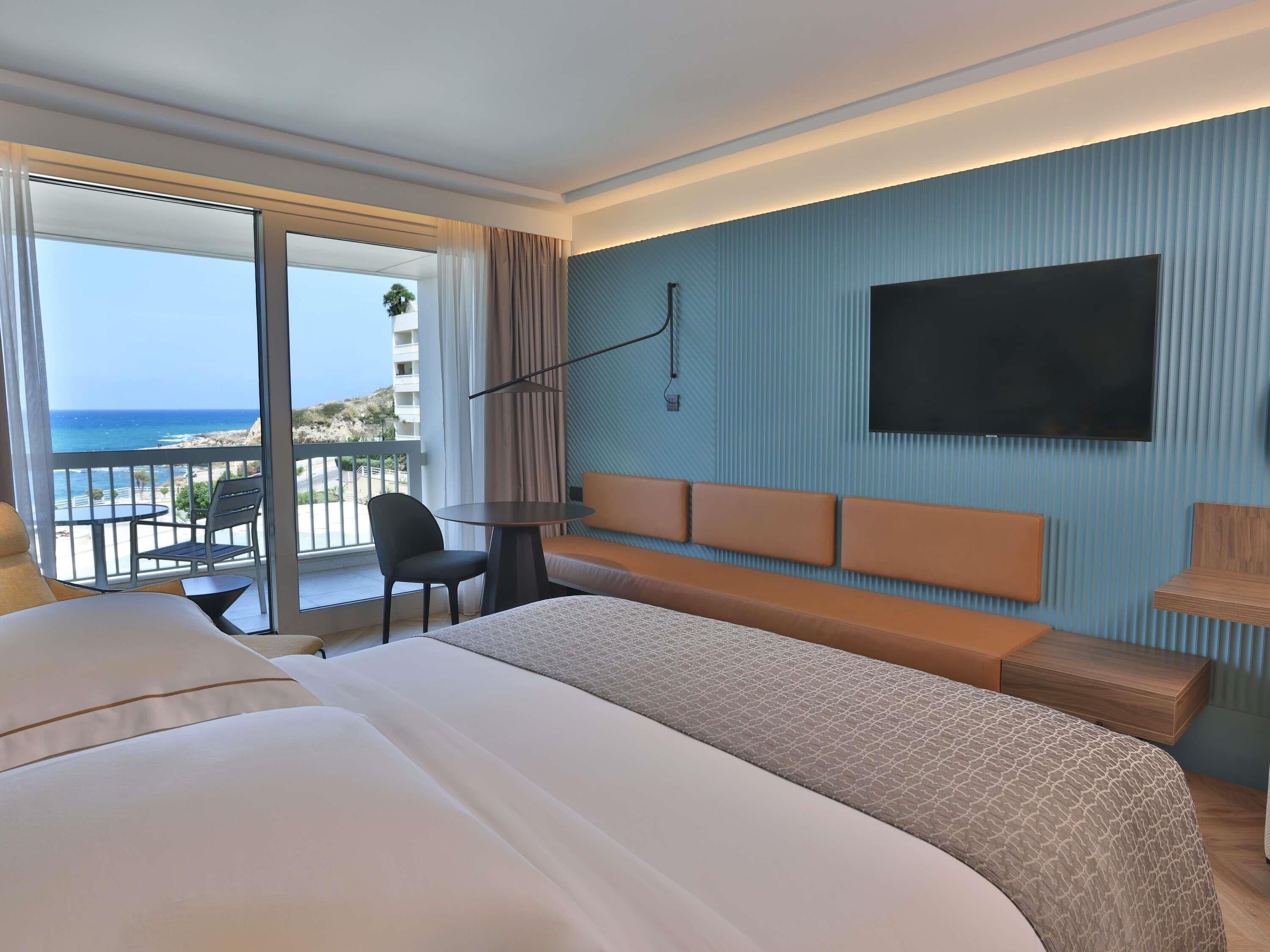Executive Room, 1 King Bed, Sea View