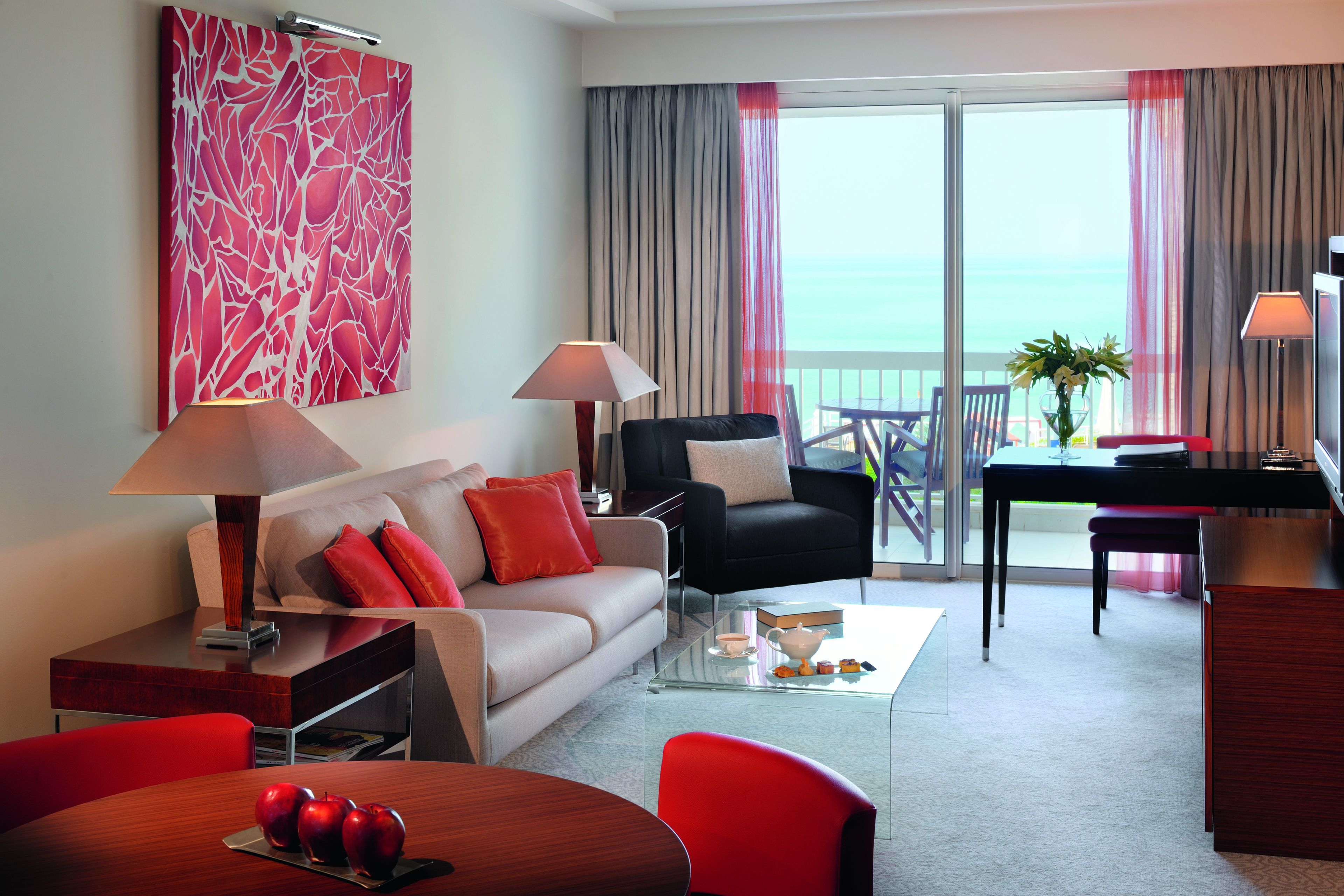 Executive-Suite, Meerblick | Wohnzimmer | Flachbildfernseher