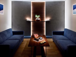 Couples treatment rooms, steam room, body treatments, aromatherapy