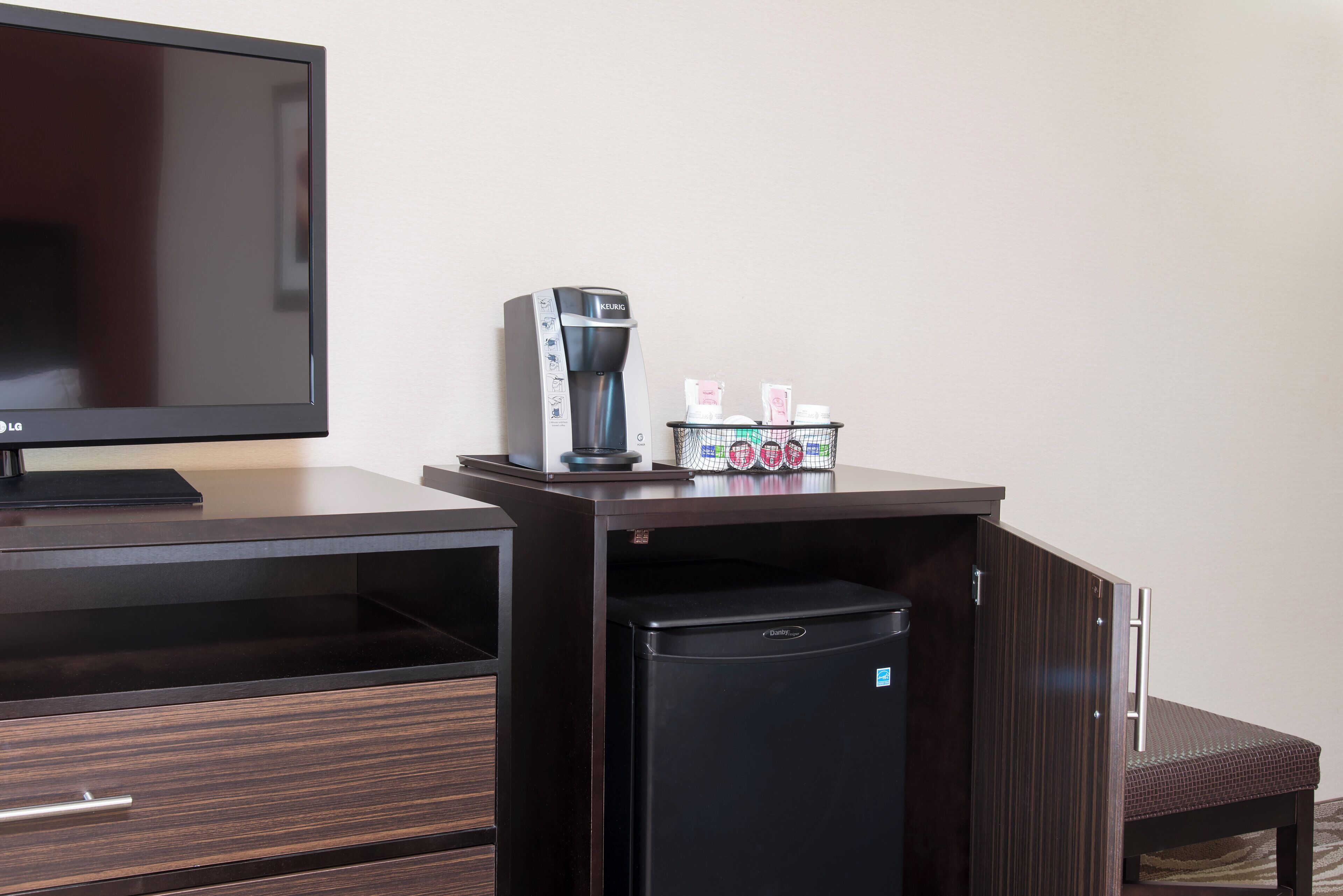 Photo - Holiday Inn Express Hotel & Suites Grand Rapids-North by IHG