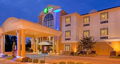 Holiday Inn Express Hotel & Suites Mount Pleasant by IHG
