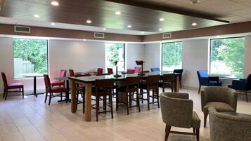 Petit déjeuner buffet compris tous les jours