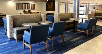 Holiday Inn Express Hotel & Suites Great Barrington by IHG