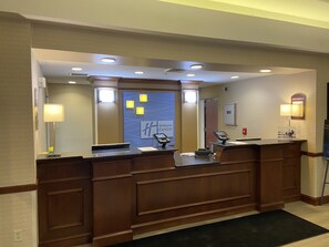 Exterior - Holiday Inn Express Hotel & Suites Grand Forks by IHG (Grand Forks)