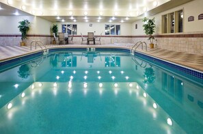 Piscine intérieure