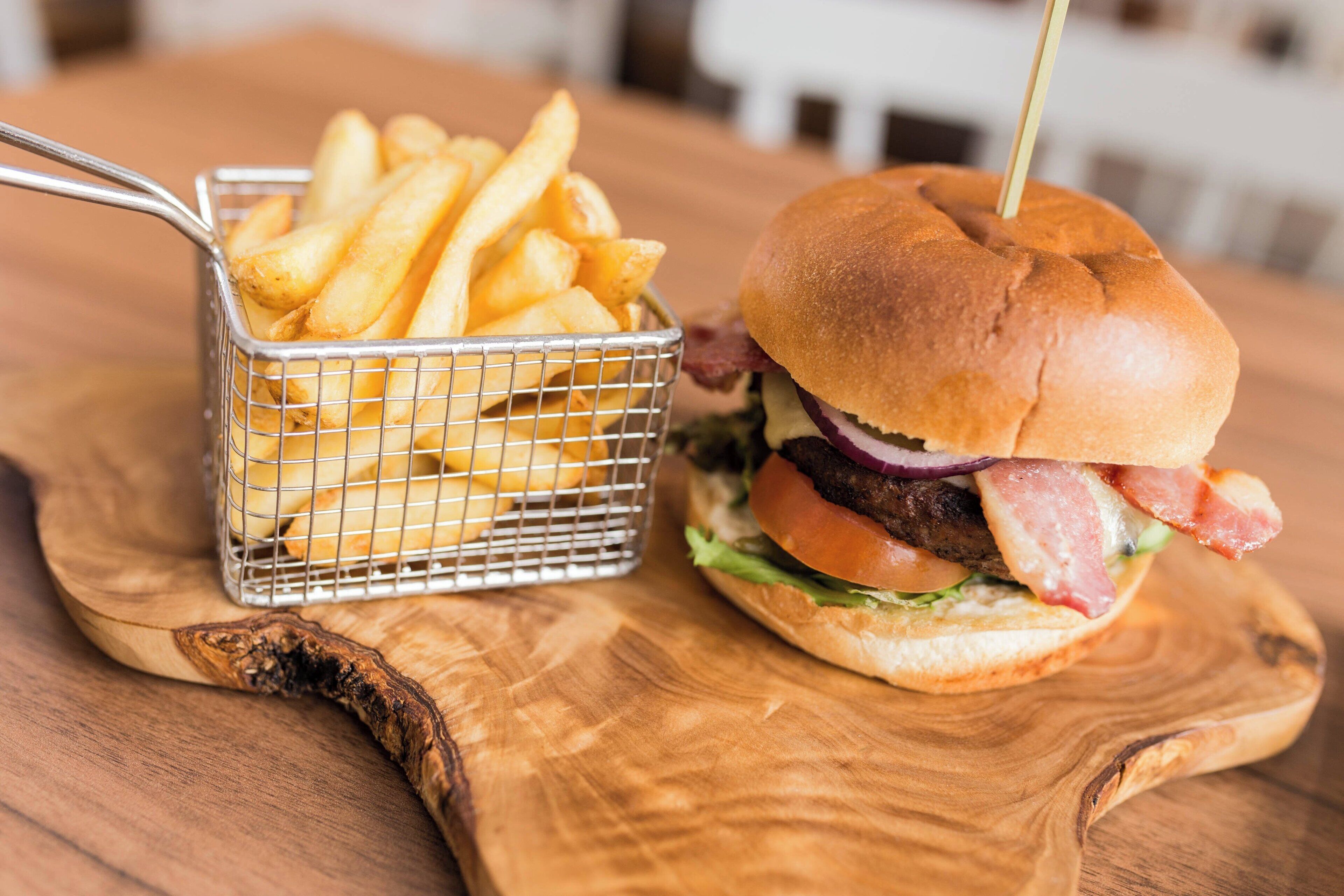 breakfast, lunch and dinner served