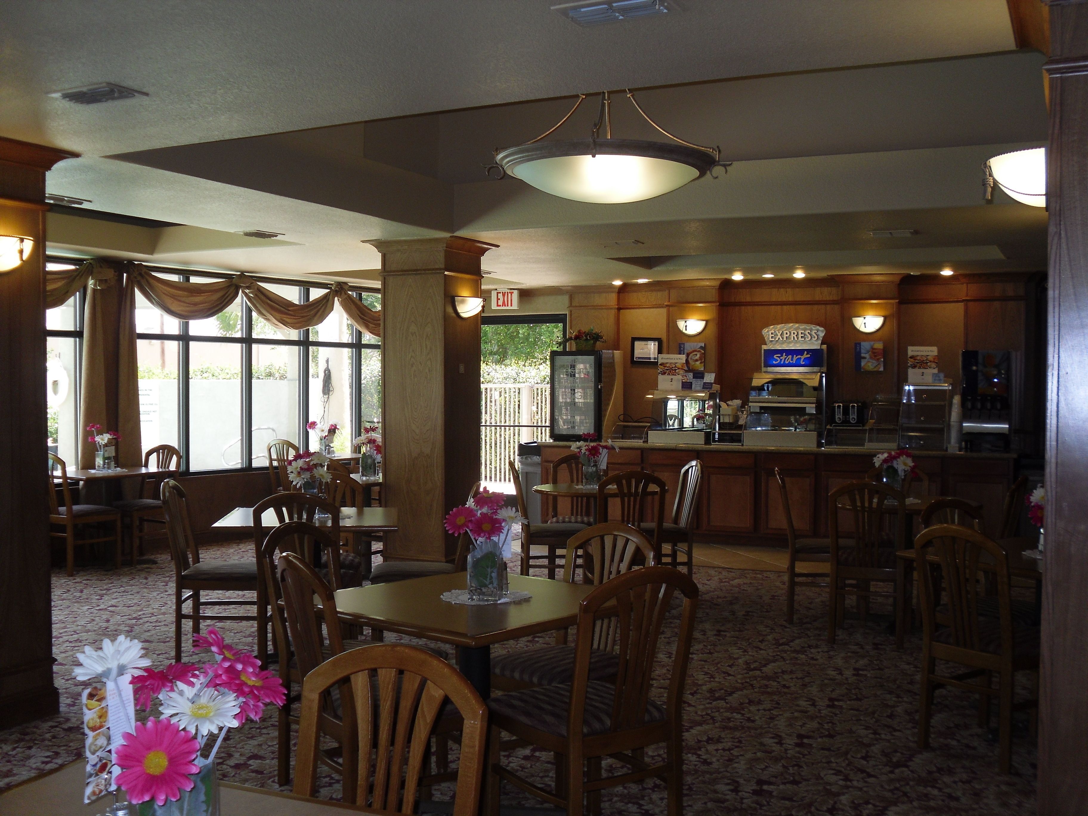 Photo - Holiday Inn Express Hotel & Suites Mission-McAllen Area by IHG