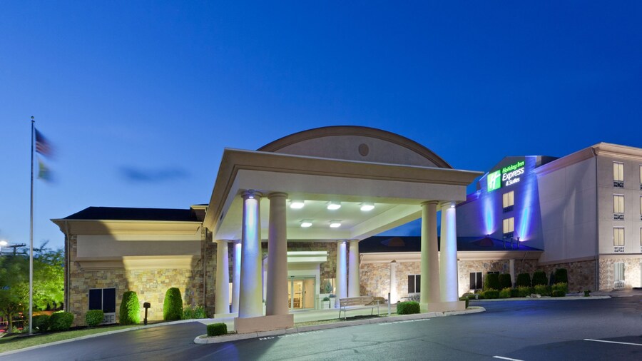 Holiday Inn Express Hotel & Suites Christiansburg by IHG