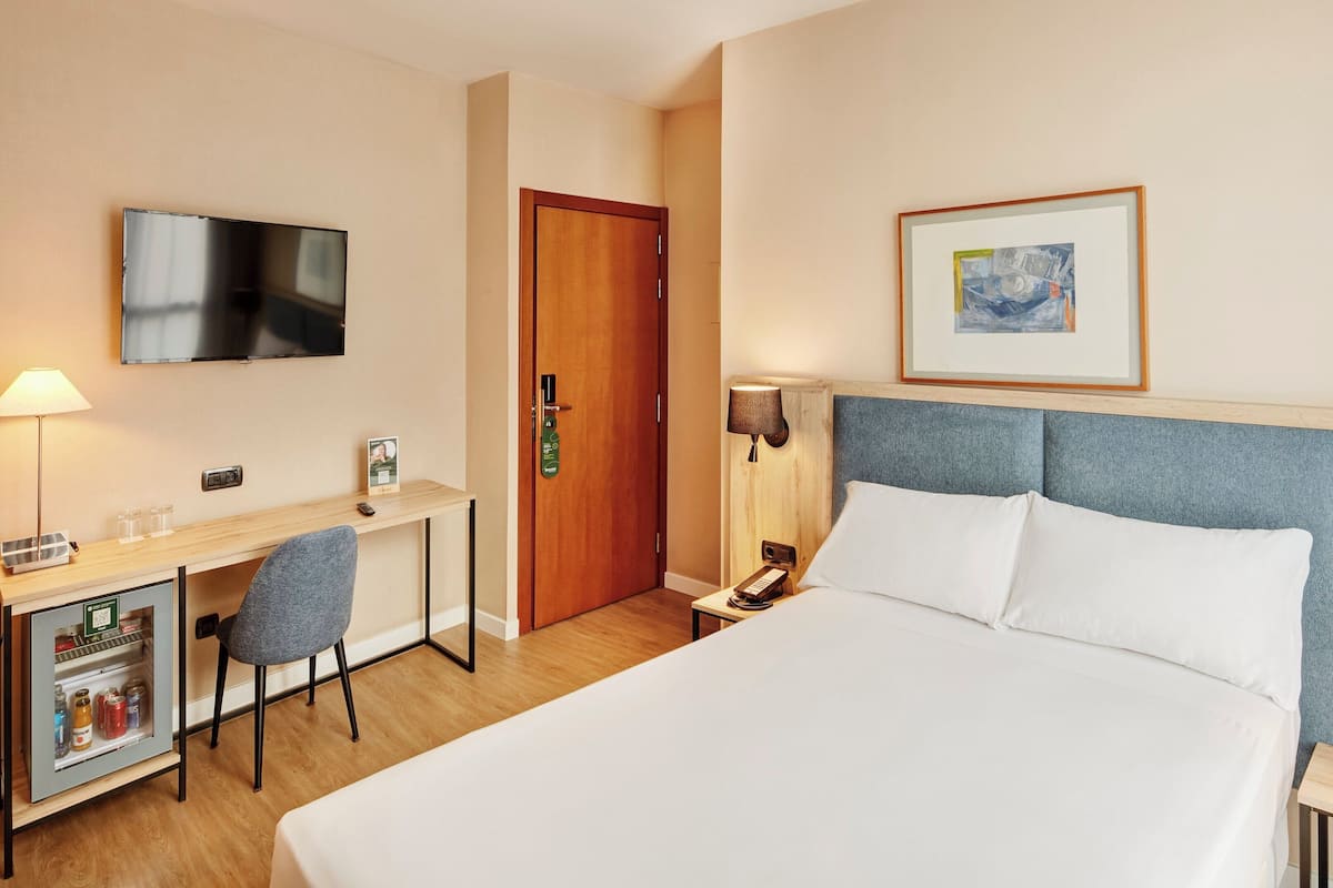 迷你吧、客房內保險箱、布置獨特、書桌