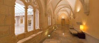 NH Collection Palacio de Burgos