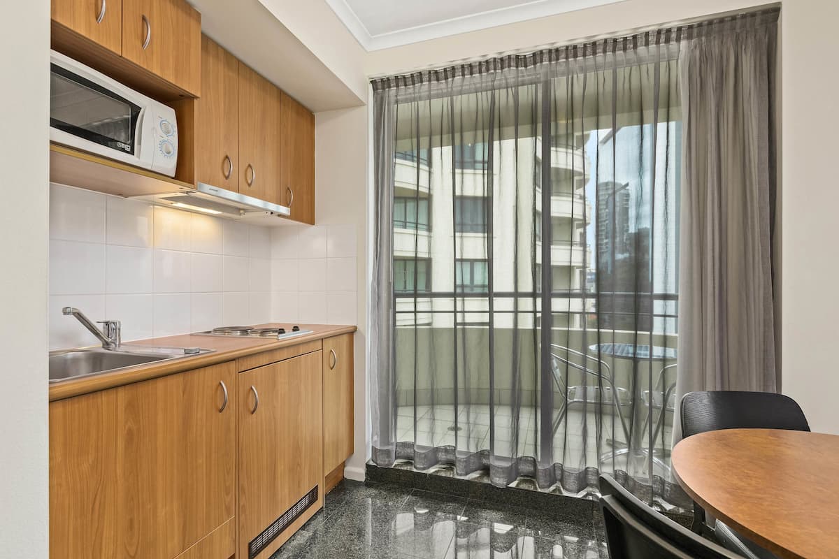 Fridge, microwave, coffee/tea maker, electric kettle