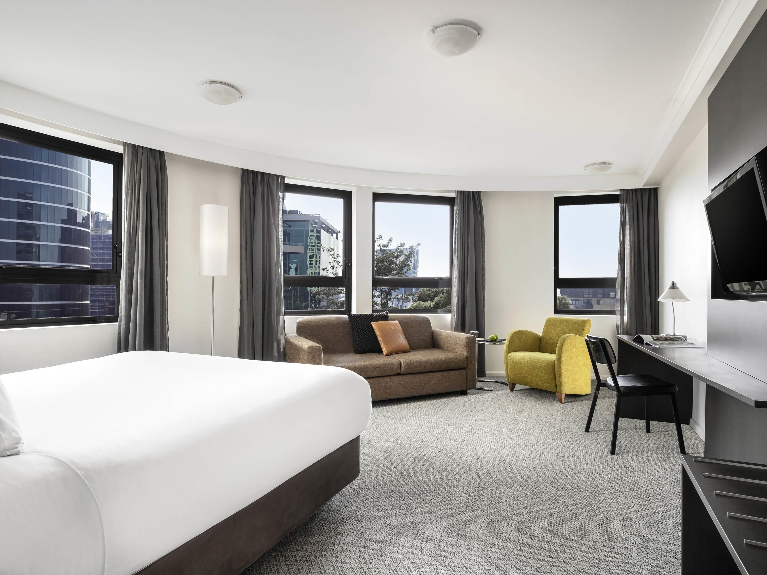 Executive Studio (Spa) | Desk, blackout drapes, iron/ironing board, free WiFi