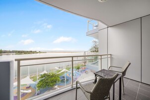 Apartment, 1 Bedroom (No Housekeeping) | Iron/ironing board, cribs/infant beds, rollaway beds, free WiFi