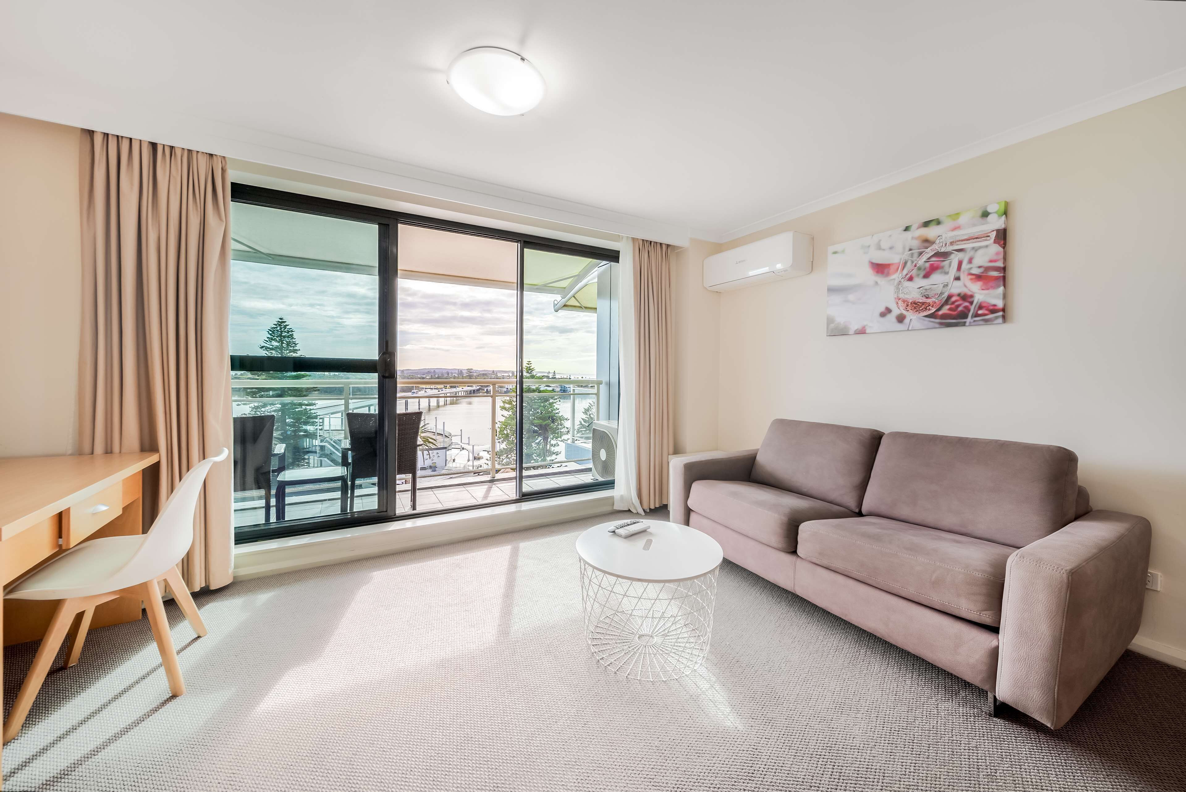 公寓, 1 间卧室 (No Housekeeping) | 熨斗/熨衣板、婴儿床、折叠床/加床（额外收费）、免费 WiFi