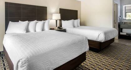 Clarion Inn & Suites Kissimmee-Lake Buena Vista South