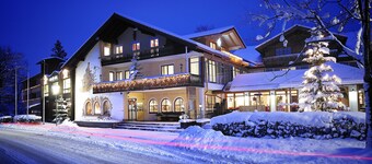 Landhotel Böld and Restaurant Uhrmacher Oberammergau