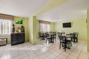 Free buffet breakfast