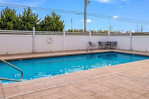 Seasonal outdoor pool - Quality Inn Clovis (Clovis)