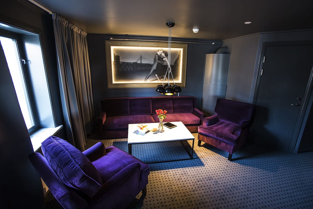 junior suite | living area | lcd tv