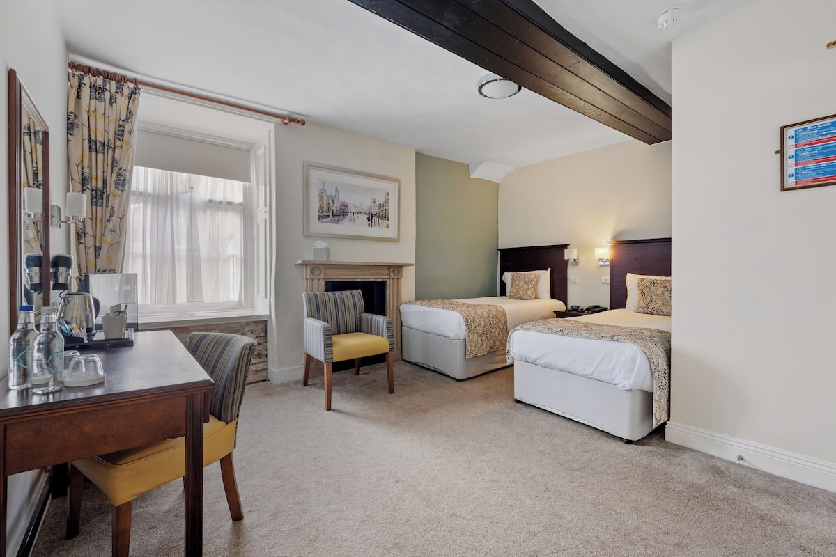 standard twin room | 1 bedroom, premium bedding, pillow-top beds, individually decorated