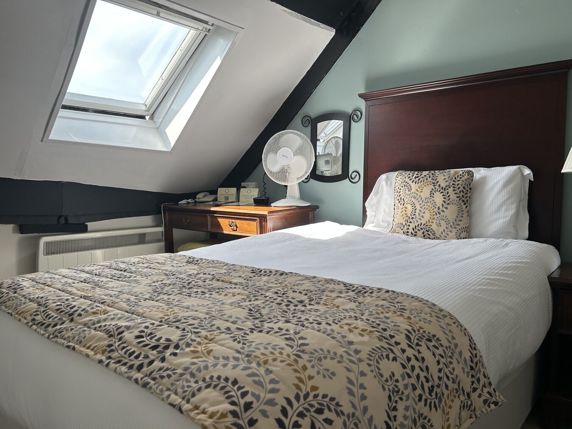 standard single room | 1 bedroom, premium bedding, pillow-top beds, individually decorated