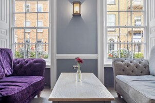 32-inch flat-screen TV with digital channels, TV