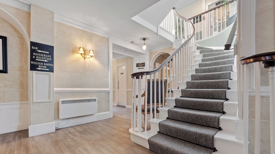 Sleeping Bear Hotel Dorchester