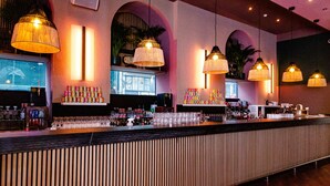 Bar (in der Unterkunft)