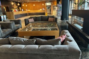 Lobby sitting area - Santa's Hotel Santa Claus (Rovaniemi)