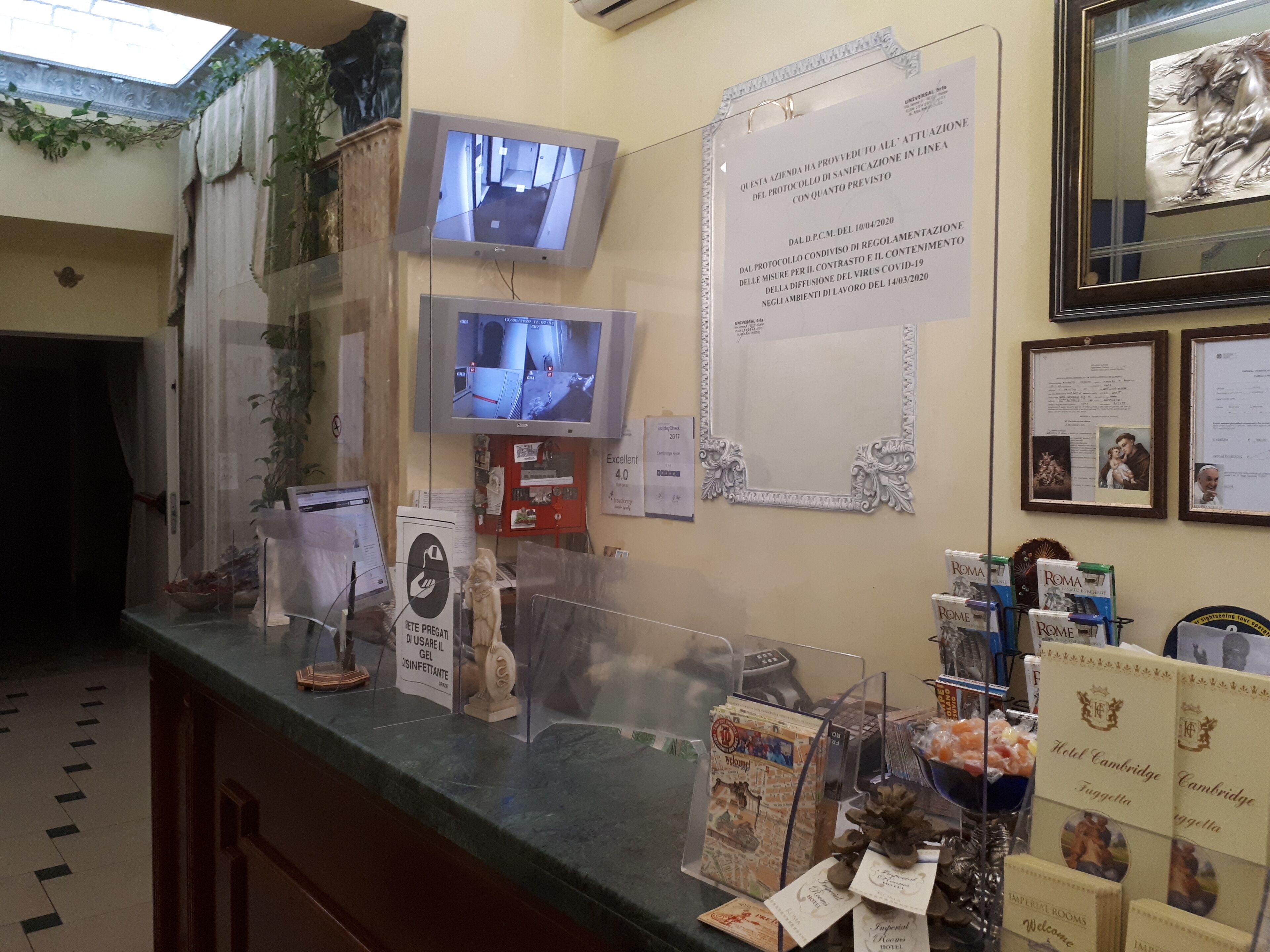 Photo - Cambridge Hotel