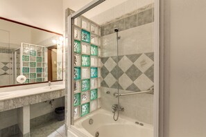 Superior Double or Twin Room | Bathroom | Hair dryer, towels, soap, shampoo