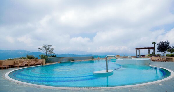 Indoor pool, outdoor pool, sun loungers