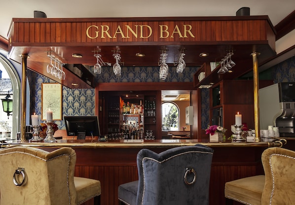 Bar (in der Unterkunft)